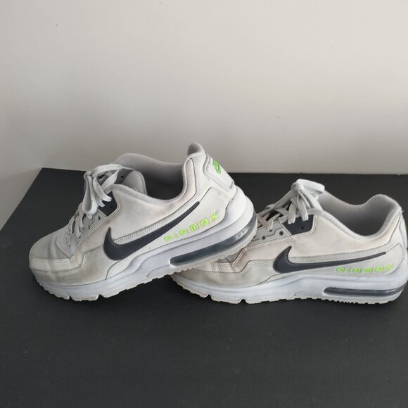 Nike Air Max Men's White Gray Low Top Lace Up Sneakers CT2275-001 Sz: 10.5 - Picture 1 of 7